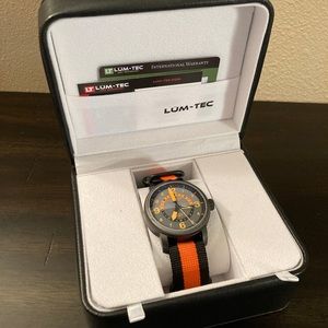 Lum-Tec B48 watch BRAND NEW